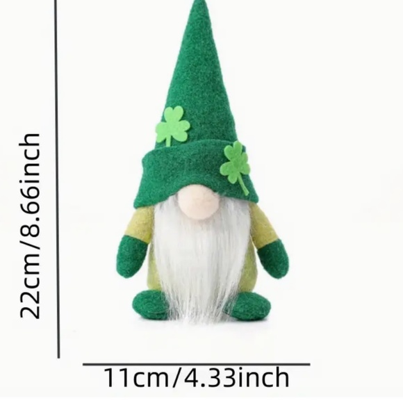 Leprechaun Figurines with Shamrock Hats, Polyester, Classic Style - Gnome - NWT - Picture 4 of 4
